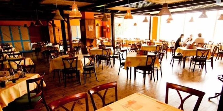 Dvě kulaté krásky: Lahodné pizzy podle vlastního výběru