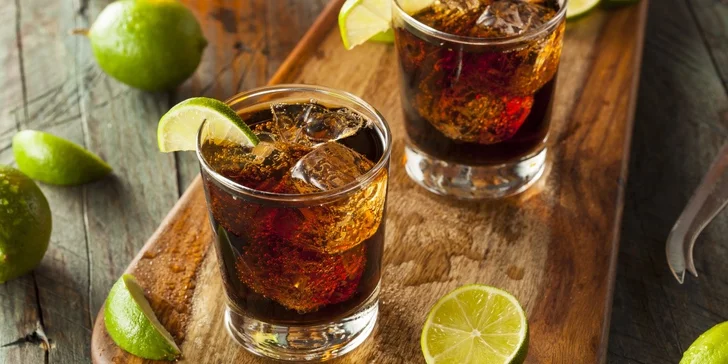 Osvěžující Cuba Libre nebo Mojito pro dva
