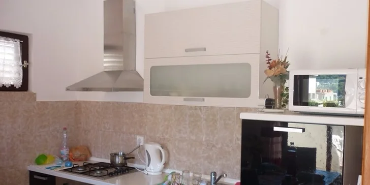 Týdenní relax v apartmánu kousek od moře ve střední Dalmácii