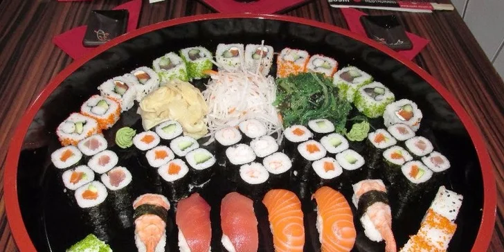 Hodujte v asijském stylu - 28 nebo 62 famózních kousků sushi