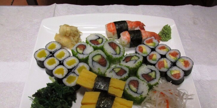 Hodujte v asijském stylu - 28 nebo 62 famózních kousků sushi