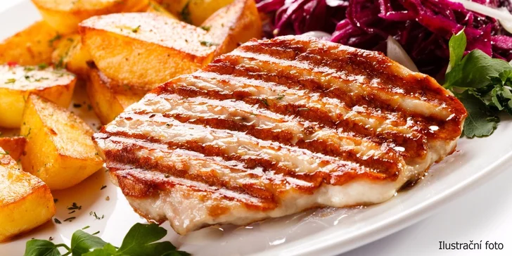 Kuřecí steak s pečeným bramborem pro dvě osoby a sweet chilli omáčkou