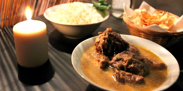 Degustační veganské či masové menu pro dva ve srílanské restauraci