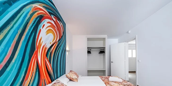 Samozřejmostí je ve všech apartmánech klimatizace, TV se satelitními programy a telefon. 