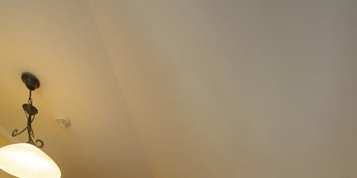 Po návratu z výletu můžete využít Wi‑Fi připojení ke sdílení svých zážitků.