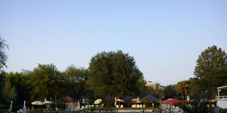 Italské Lignano: týden v kempu vč. polopenze a koupání v moři i bazénech