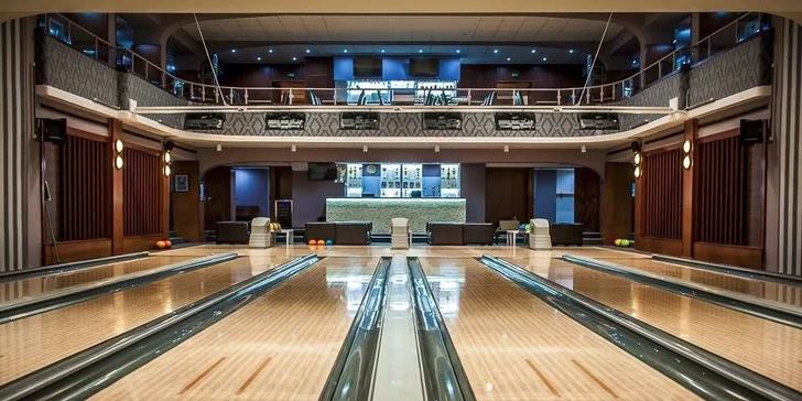 Super hodinová zábava na bowlingové dráze až pro 6 hráčů