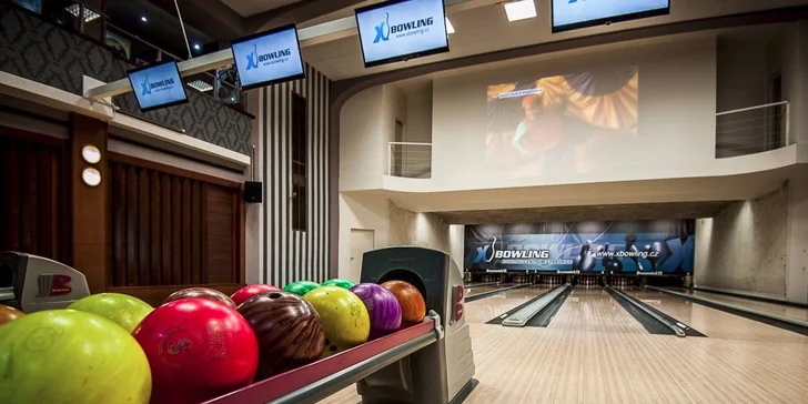 Super hodinová zábava na bowlingové dráze až pro 6 hráčů