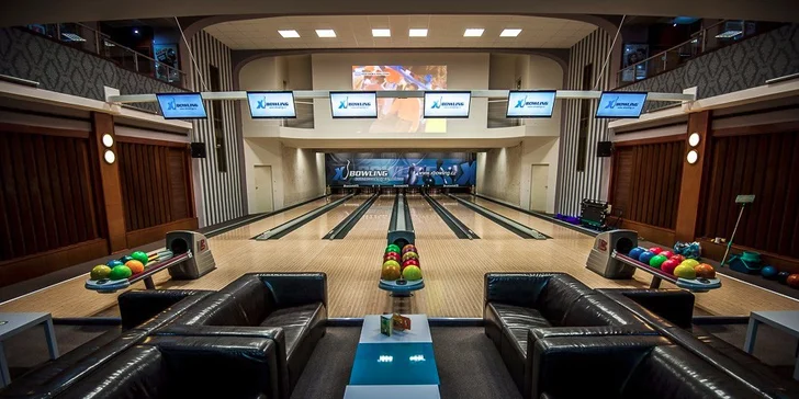Super hodinová zábava na bowlingové dráze až pro 6 hráčů