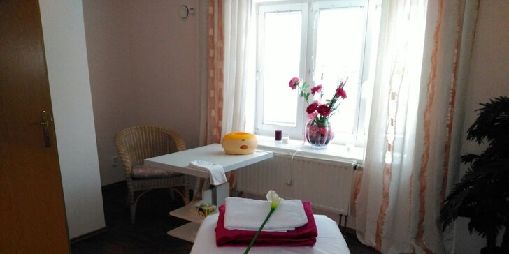 Nabitý balíček relaxu v Karlových Varech - privátní infra sauna, masáž i zábal