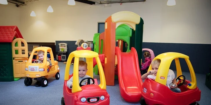 DVA nápoje a DVA zákusky v Picnic Baby Café