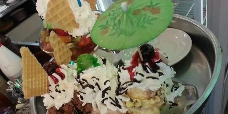 3 nebo 5 obřích kopečků domácí zmrzliny v nové chorvatské cukrárně