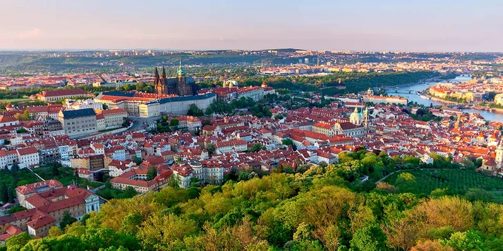 Romantika u Vltavy – se snídaní a jen 10 minut vyhlídkové jízdy od centra