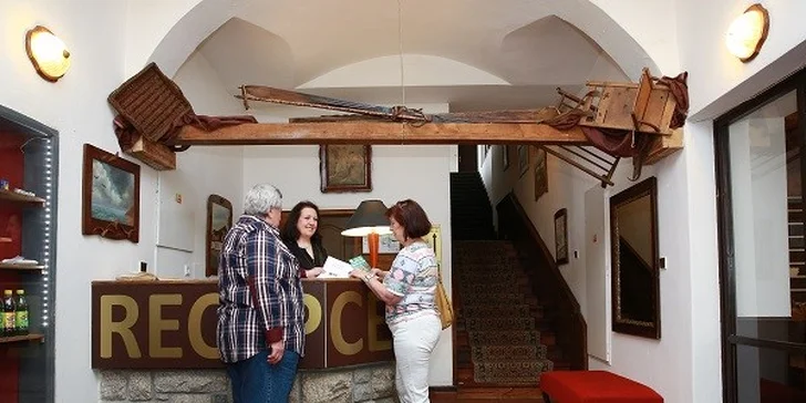 Podzimní turistika i relax v Harrachově - bazén a možnost wellness procedur
