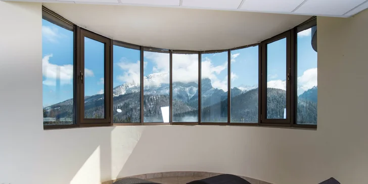Exkluzivní wellness pobyt s výhledem na Belianské Tatry pro dva