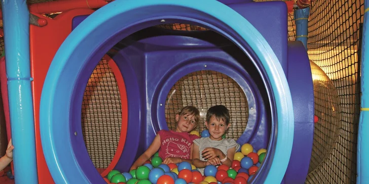 Celodenní hraní a dovádění v kavárně s hernou Lupínek