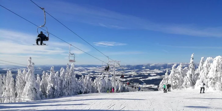 Nejbližší sjezdovku budete mít 600 m od hotelu.