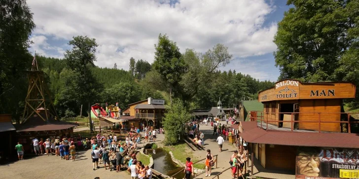 Celodenní vstupné pro páry i rodiny s dětmi do zábavního areálu Šikland