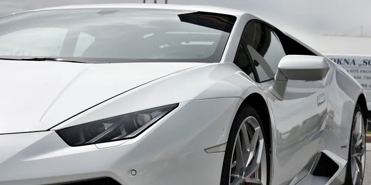 Zážitek na 4 kolech: Projeďte se ve Ferrari, Lamborghini, Maserati nebo Porsche