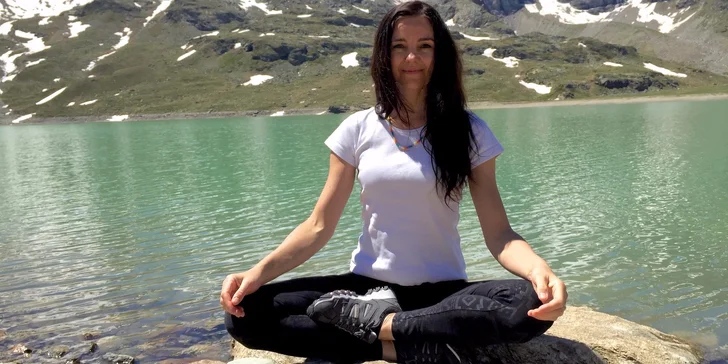 Dvě lekce jógy, pilates či meditace ve studiu YOGAPLANET