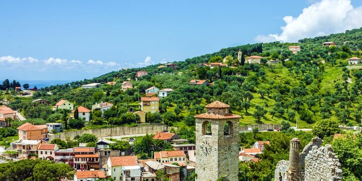 Zaleťte si za parádním koupáním: 7 nocí v krásné Černé Hoře se snídaní