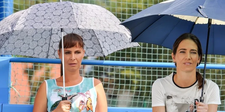 Dvě vstupenky na český film Jak se zbavit nevěsty
