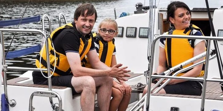 Dvě vstupenky na český film Jak se zbavit nevěsty
