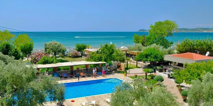 Exim tours vás zve do 4* hotelu Atrium, který je situován na klidném místě.