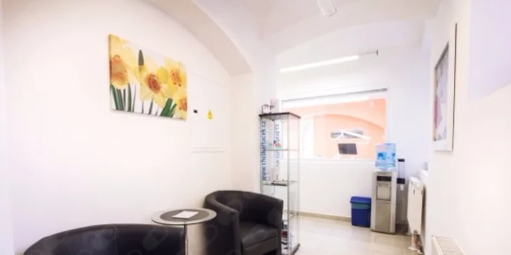 Důkladná dentální hygiena a případně i Air Flow pro váš zářivý úsměv