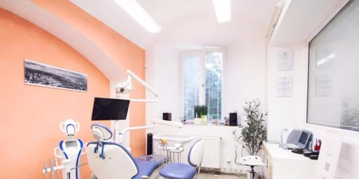 Důkladná dentální hygiena a případně i Air Flow pro váš zářivý úsměv
