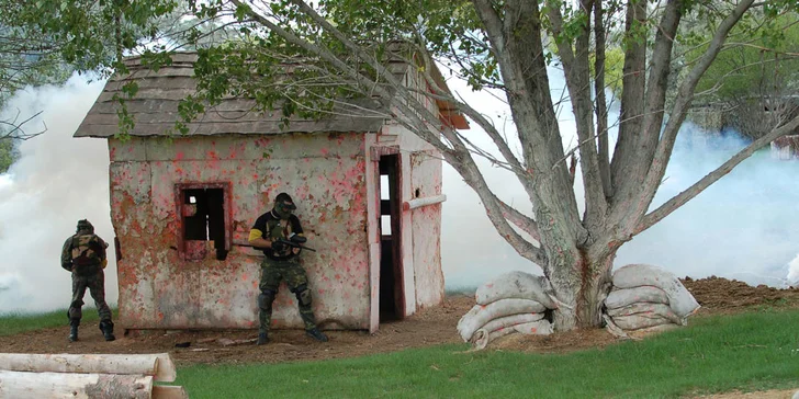 4 hodiny paintballu na přírodním hřišti v Army Parku Ořechov