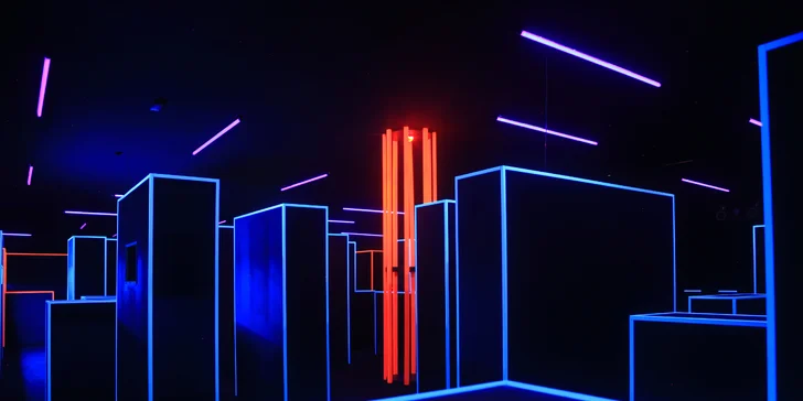 Akční zábava pro celou partu: Laser game až pro 8 hráčů i jednotlivce