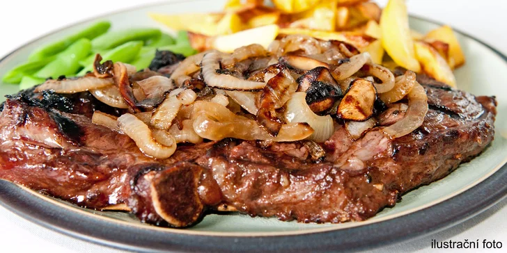 300g steak z krkovičky s přílohou a sladkou tečkou
