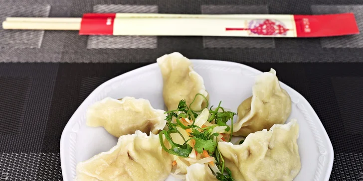 Vyladěné čínské menu o třech chodech v restauraci GUI LIN