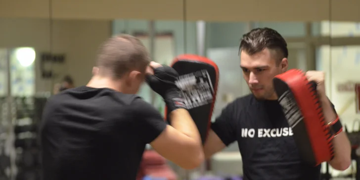 Získejte pocit jistoty: Osmihodinový kurz sebeobrany pro muže i ženy