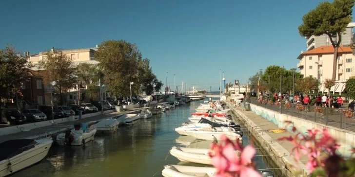 Týdenní dovolená v karavanech v kempu Riccione v Itálii. Dítě do 5,99 zdarma.