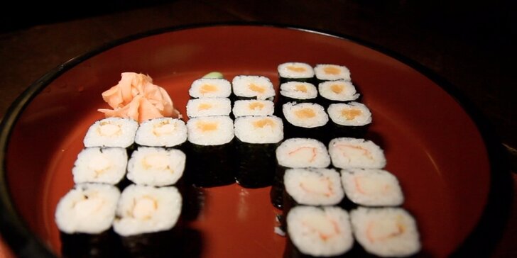 Kouzelná chuť Asie: 28, 48, 56 i 72 kousků sushi vč. plněných taštiček a polévky