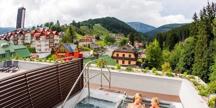 Jarní pohoda v Peci pod Sněžkou: luxusní apartmán, polopenze a wellness