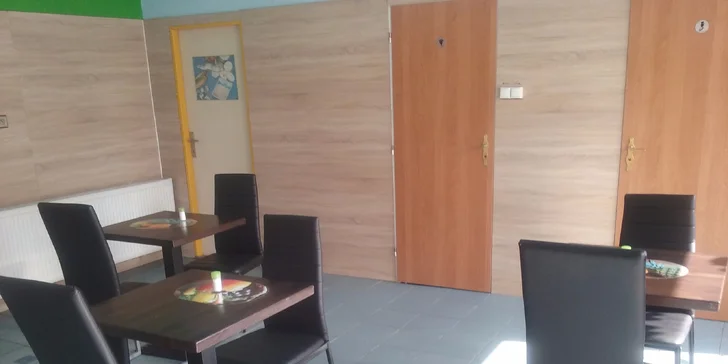 Kebab talíř plný dobrot s hranolky + nápoj