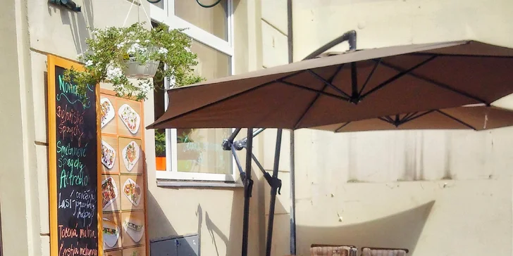 Vegetariánské grilované párečky se zapečenou bagetkou pro 1 nebo 2 osoby