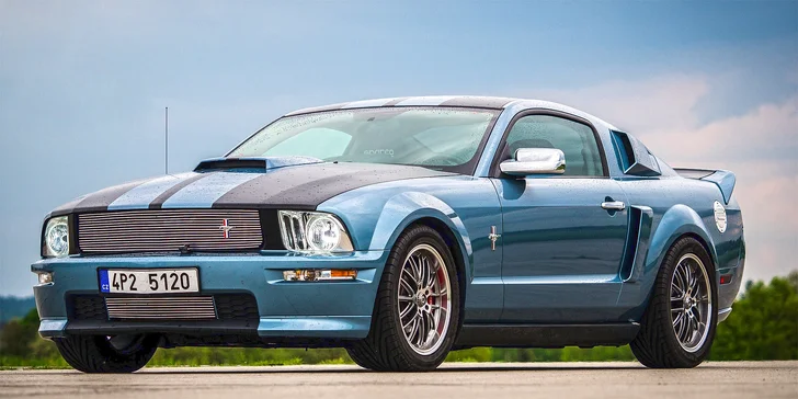 Celodenní zapůjčení upravené legendy Ford Mustang