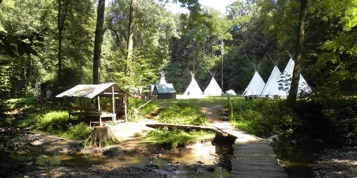 Týdenní dětský stanový a tee-pee tábor