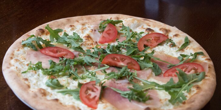 Italská chvilka u Karlova mostu: Libovolná pizza a nápoj z pizzerie Maestro