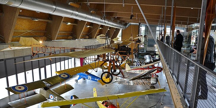 Zážitek pro nadšence do letadel: Vstup do leteckého muzea a na simulátor