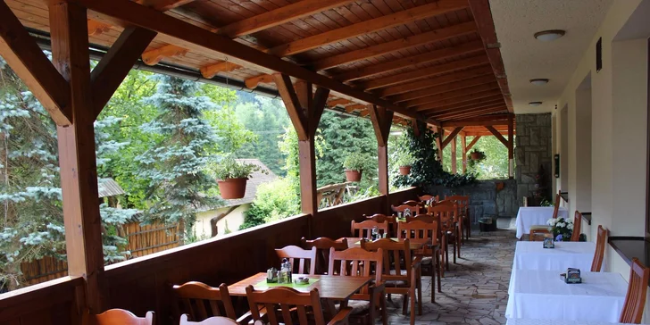 Svatomartinský pobyt v Beskydech: polopenze, sváteční menu, vířivka i masáž