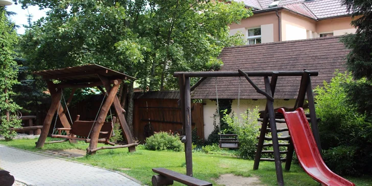 Svatomartinský pobyt v Beskydech: polopenze, sváteční menu, vířivka i masáž