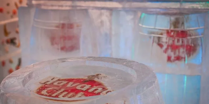 Navštivte voskové figuríny v muzeu Grévin a dejte si drink v Ice Pubu