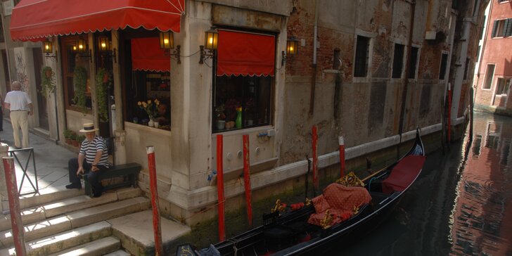 Benátky s průvodcem a odpolední koupání u ostrova Lido s odjezdy z Moravy