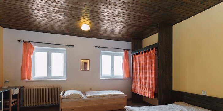 Relaxační podzimní pobyt v Krkonoších: Polopenze i možnost masáže a sauny