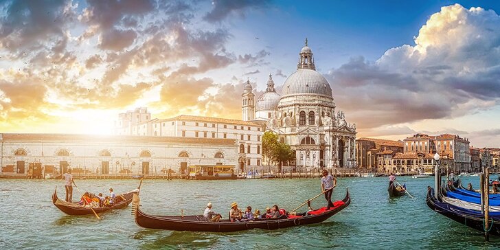Benátky s průvodcem a odpolední koupání u ostrova Lido s odjezdy z Moravy